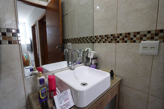Banheiro Social de casa à venda com 4 quartos, 200m² em Parque Luis Mucciolo, São Paulo