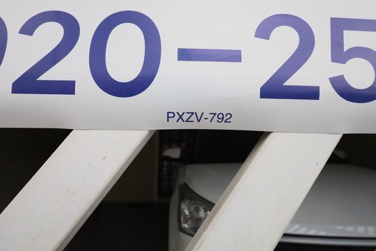 Placa  de casa à venda com 3 quartos, 187m² em Quitaúna, Osasco