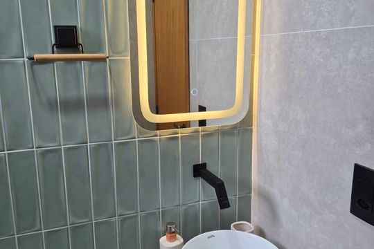 Banheiro de apartamento à venda com 2 quartos, 52m² em Parque Sete de Setembro, Diadema