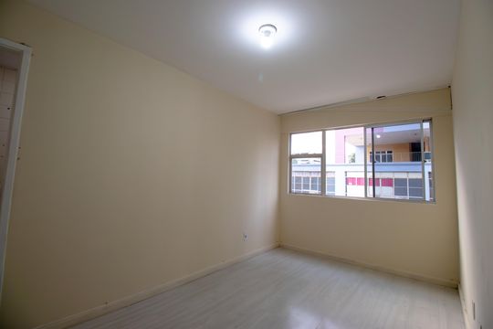Apartamento à venda com 2 quartos, 55m² em Olaria, Rio de Janeiro