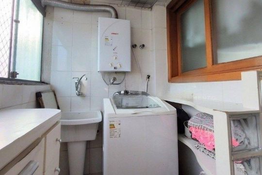 Área de Serviço de apartamento para alugar com 3 quartos, 102m² em Jardim Itu, Porto Alegre