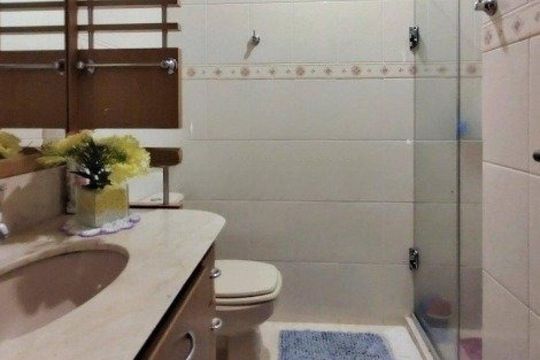Banheiro  de apartamento para alugar com 3 quartos, 102m² em Jardim Itu, Porto Alegre