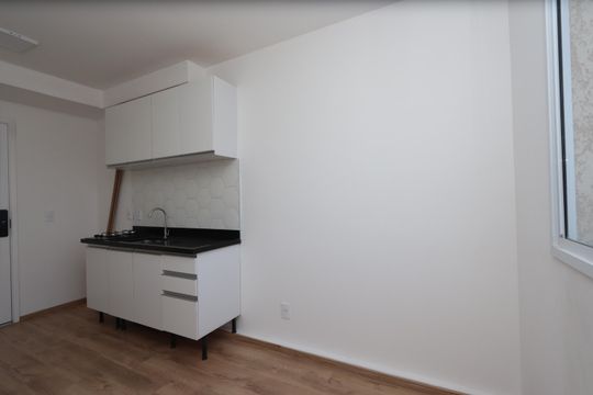 Sala de apartamento para alugar com 1 quarto, 26m² em Cidade Satelite Santa Barbara, São Paulo