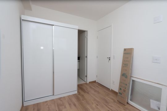 Quarto de apartamento para alugar com 1 quarto, 26m² em Cidade Satelite Santa Barbara, São Paulo