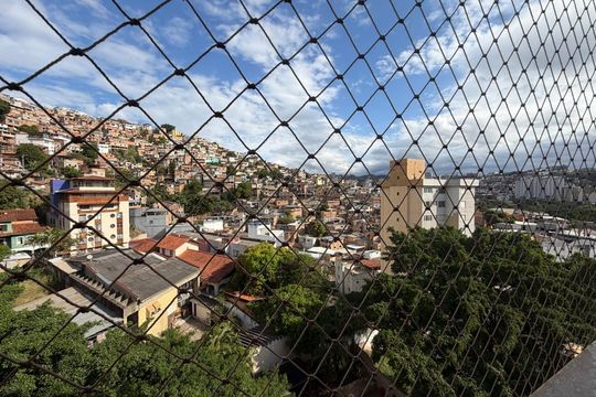 Vista de apartamento à venda com 3 quartos, 95m² em Santo Antônio, Belo Horizonte
