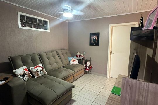 Casa à venda com 3 quartos, 140m² em São José, Canoas