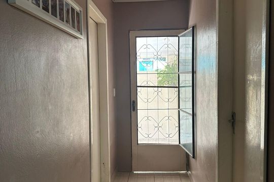 Corredor de casa à venda com 3 quartos, 140m² em São José, Canoas