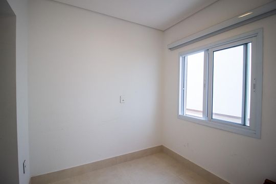 Quarto de Serviço de casa de condomínio para alugar com 5 quartos, 470m² em Vossoroca, Votorantim