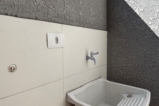 Área de Serviço de apartamento para alugar com 2 quartos, 49m² em Vila Eldizia, Santo André