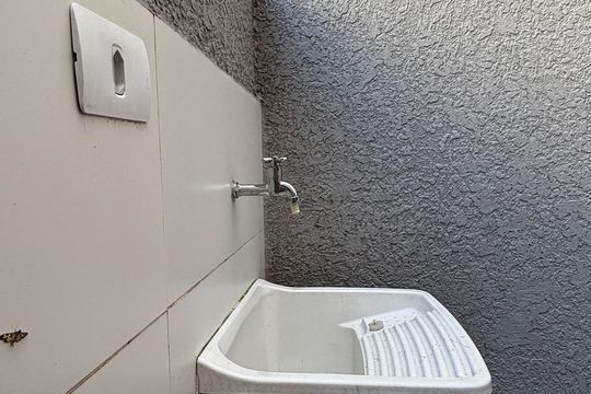 Área de Serviço de apartamento para alugar com 2 quartos, 49m² em Vila Eldizia, Santo André