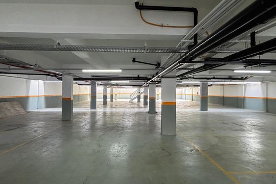 Garagem de apartamento para alugar com 2 quartos, 49m² em Vila Eldizia, Santo André