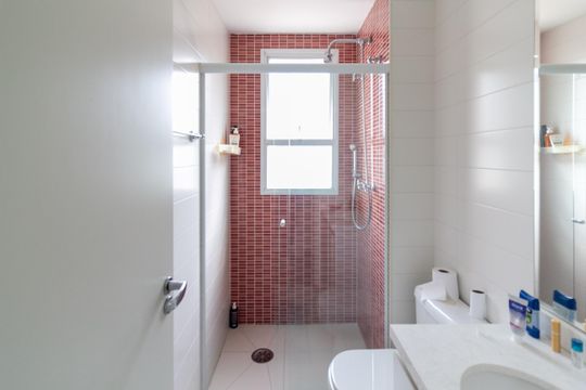 Banheiro Suíte 3 de apartamento para alugar com 3 quartos, 216m² em Parque Colonial, São Paulo