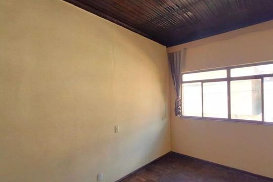 Casa à venda com 4 quartos, 345m² em Quintas, Nova Lima