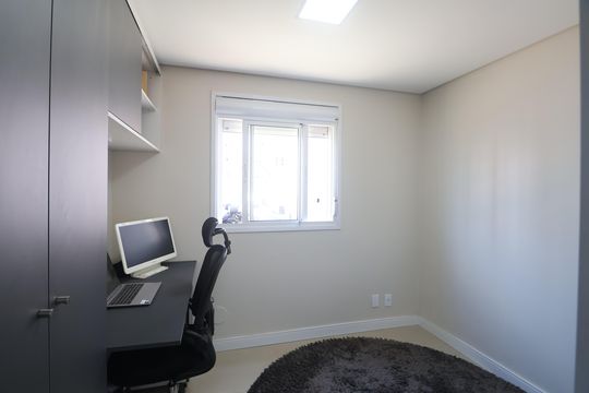 Quarto 2 de apartamento à venda com 2 quartos, 54m² em Fátima, Canoas