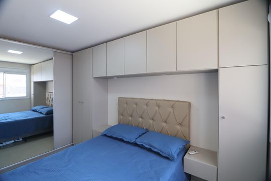 Quarto 1 de apartamento à venda com 2 quartos, 54m² em Fátima, Canoas