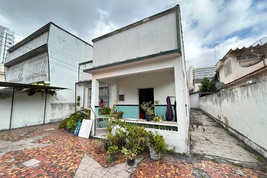 Fachada de casa à venda com 4 quartos, 600m² em Cachambi, Rio de Janeiro
