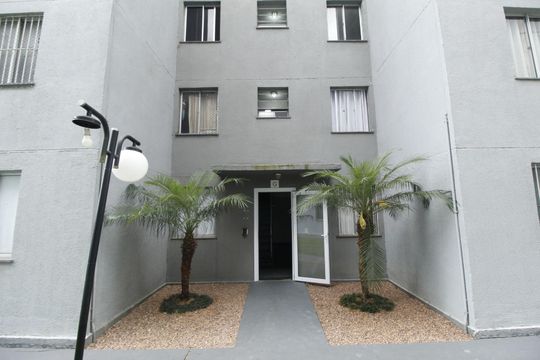 Fachada do bloco de apartamento à venda com 2 quartos, 38m² em Jardim Dona Leopoldina, Porto Alegre