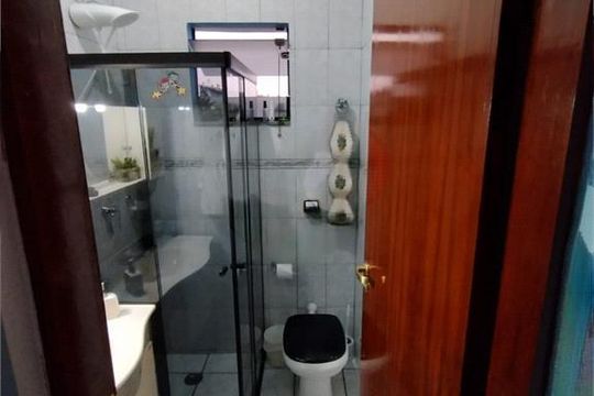 Casa à venda com 3 quartos, 210m² em Parque Novo Oratório, Santo André