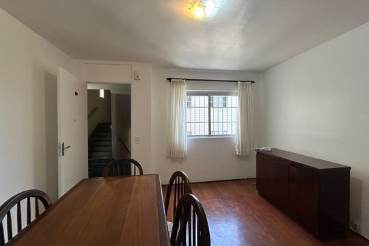 Apartamento à venda com 2 quartos, 55m² em Vila Iório, São Paulo
