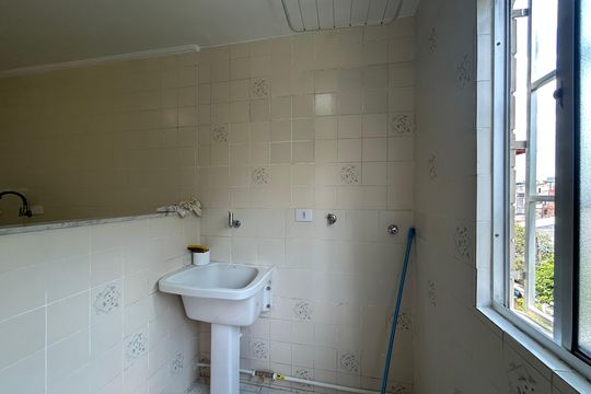 Apartamento à venda com 2 quartos, 55m² em Vila Iório, São Paulo