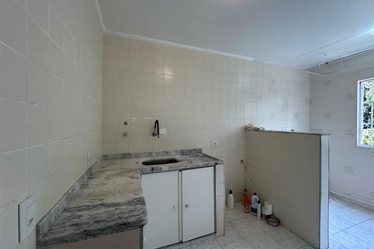 Apartamento à venda com 2 quartos, 55m² em Vila Iório, São Paulo