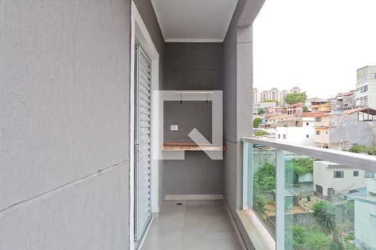 varanda de apartamento para alugar com 2 quartos, 65m² em Vila Mangalot, São Paulo