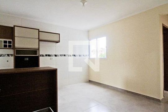 Sala de apartamento para alugar com 2 quartos, 65m² em Vila Mangalot, São Paulo
