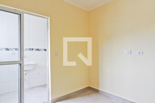 Quarto 1 de apartamento para alugar com 2 quartos, 65m² em Vila Mangalot, São Paulo