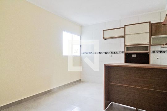 Apartamento para alugar com 2 quartos, 65m² em Vila Mangalot, São Paulo