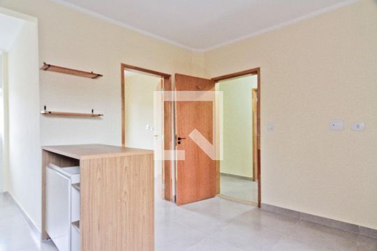 Sala de apartamento para alugar com 2 quartos, 65m² em Vila Mangalot, São Paulo
