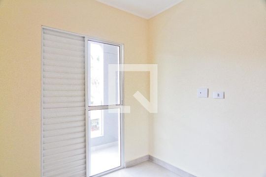Quarto 1 de apartamento para alugar com 2 quartos, 65m² em Vila Mangalot, São Paulo