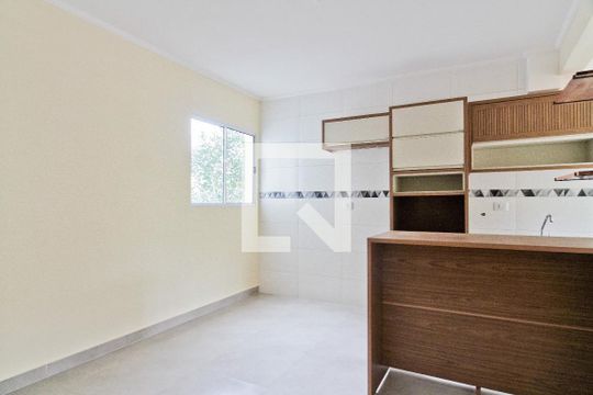 Sala de apartamento para alugar com 2 quartos, 65m² em Vila Mangalot, São Paulo