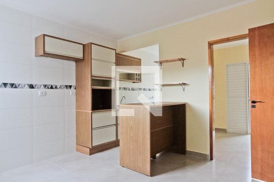 Sala de apartamento para alugar com 2 quartos, 65m² em Vila Mangalot, São Paulo