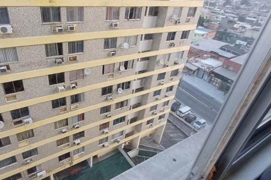 Vista de apartamento à venda com 2 quartos, 52m² em Rocha Miranda, Rio de Janeiro