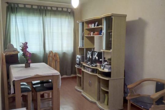 Sala de apartamento à venda com 2 quartos, 52m² em Rocha Miranda, Rio de Janeiro