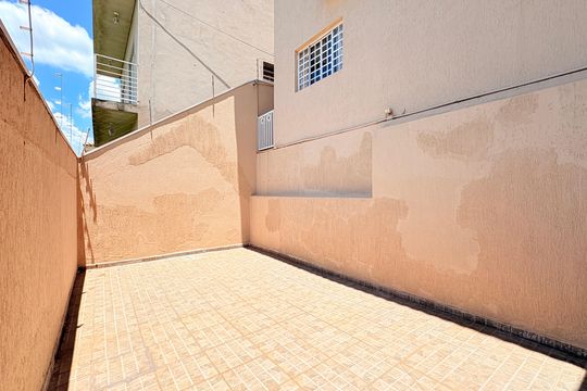 Quintal de casa à venda com 4 quartos, 310m² em Jardim Paulista Ii, Jundiaí