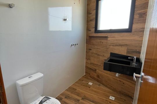 Casa à venda com 3 quartos, 100m² em Parque Sao Domingos, São Paulo