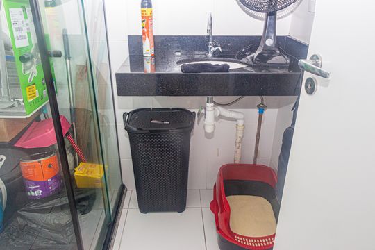 Banheiro da Suíte de apartamento à venda com 3 quartos, 53m² em Veleiros, São Paulo