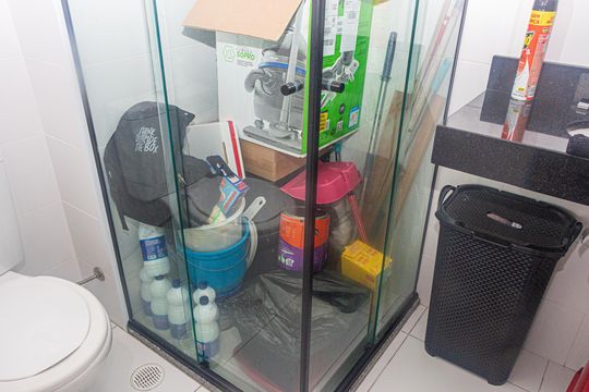 Banheiro da Suíte de apartamento à venda com 3 quartos, 53m² em Veleiros, São Paulo