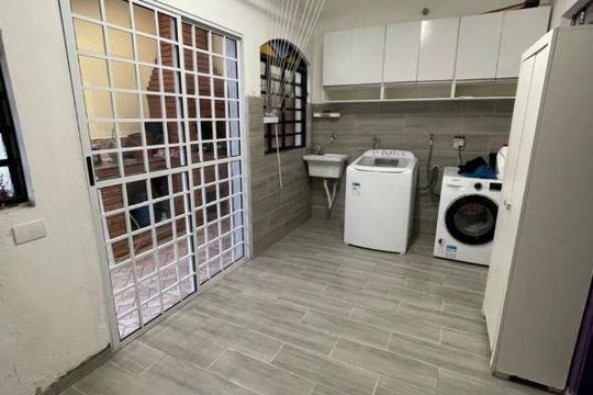 Casa à venda com 4 quartos, 215m² em Jardim Milena, Santo André