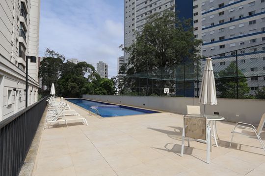 Área comum - Piscina de apartamento para alugar com 1 quarto, 38m² em Vila Andrade, São Paulo