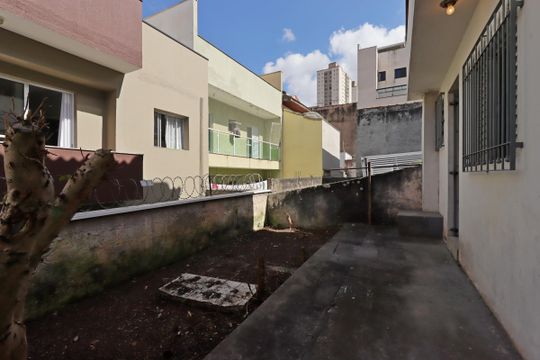 Quintal de casa para alugar com 1 quarto, 55m² em Vila Humaita, Santo André