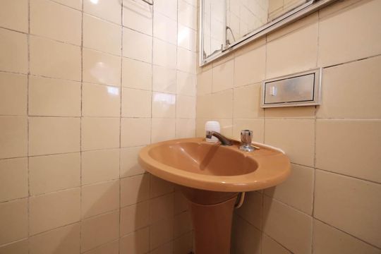 Banheiro de casa à venda com 2 quartos, 104m² em Parque Boturussu, São Paulo