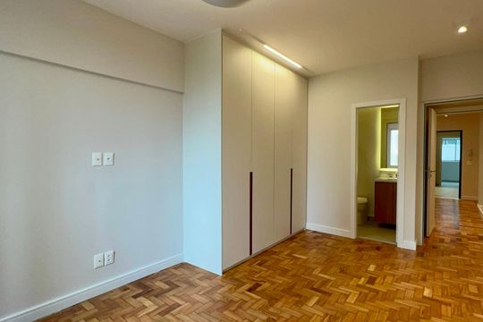 Suíte 1 de apartamento à venda com 3 quartos, 212m² em Jardim Paulista, São Paulo