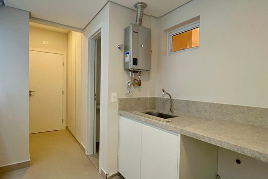 Área de Serviço de apartamento à venda com 3 quartos, 212m² em Jardim Paulista, São Paulo