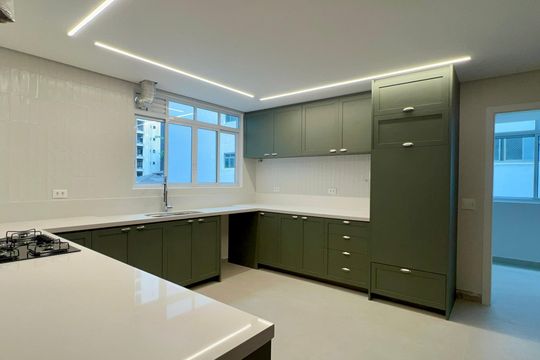 Cozinha de apartamento à venda com 3 quartos, 212m² em Jardim Paulista, São Paulo