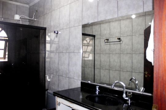 Banheiro social de casa para alugar com 3 quartos, 165m² em Jardim da Mamae, Guarulhos
