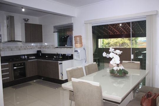 Cozinha de casa para alugar com 3 quartos, 165m² em Jardim da Mamae, Guarulhos