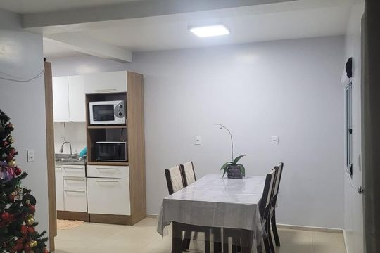 Sala de casa à venda com 3 quartos, 75m² em Fátima, Canoas