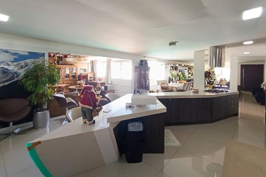 Casa para alugar com 5 quartos, 500m² em Santa Monica, Florianópolis